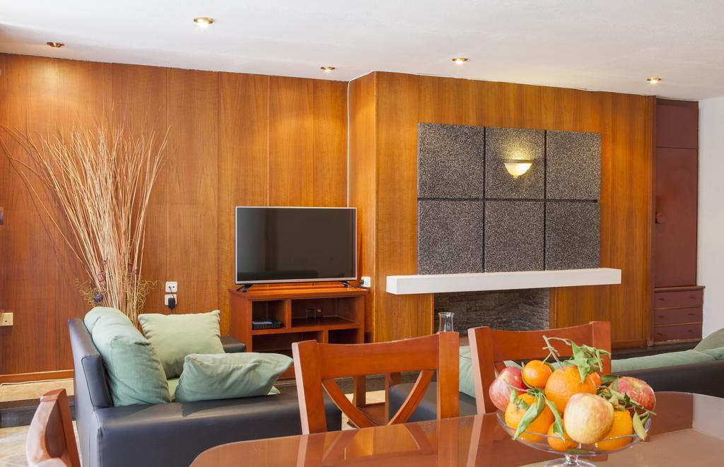 דירות ולנסיה Apartamento Tiziano Mercado Central מראה חיצוני תמונה