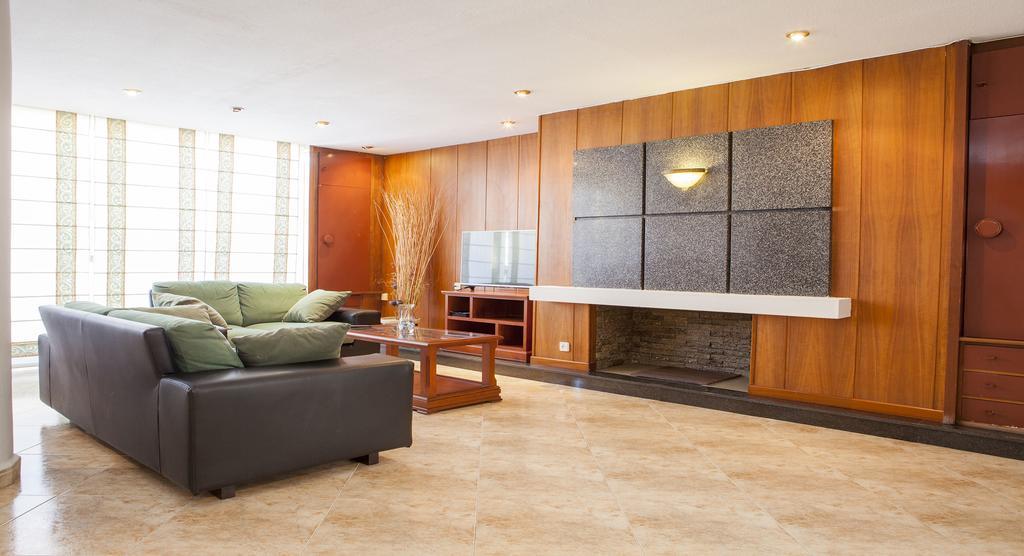 דירות ולנסיה Apartamento Tiziano Mercado Central מראה חיצוני תמונה